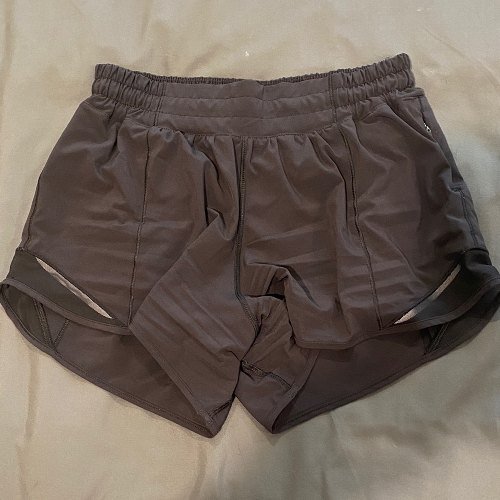 Lululemon Hotty Hot Low Rise Shorts